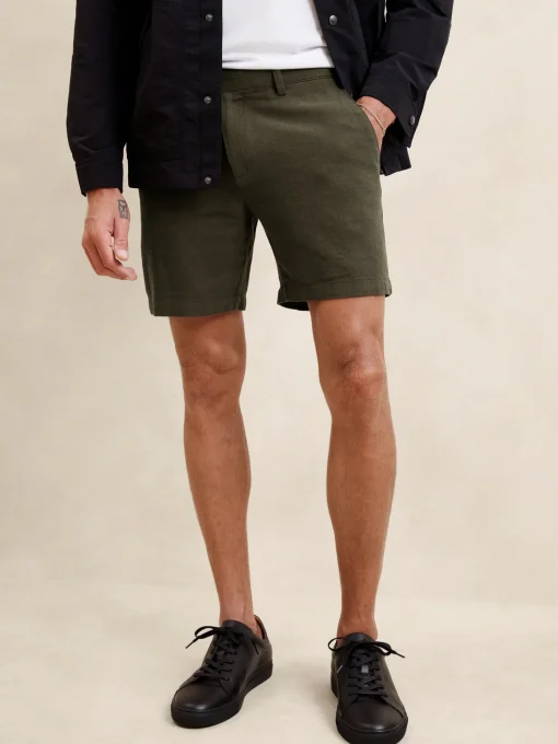 7" Linen-Blend Short