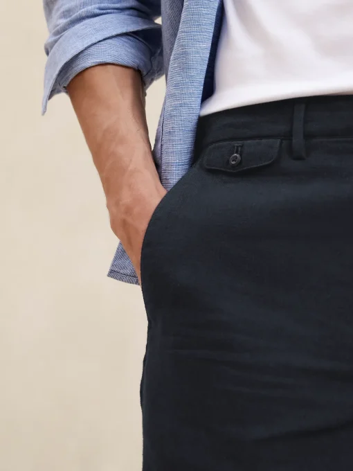 7" Linen-Blend Shorts