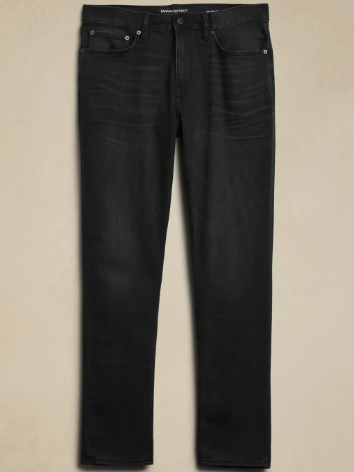 Athletic-Fit Travel Jean