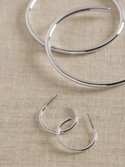 Basic Hoop Earrings (2 Pack)