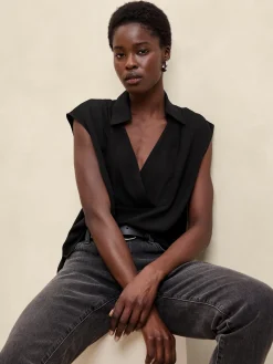 Collared Bib Top