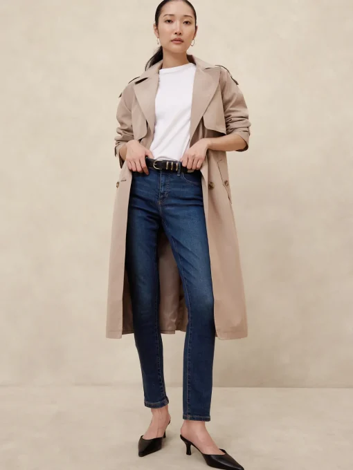 Curvy Mid-Rise Skinny Jean
