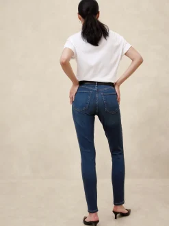Curvy Mid-Rise Skinny Jean