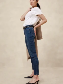 Curvy Mid-Rise Skinny Jean