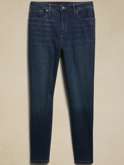 Curvy Mid-Rise Skinny Jean
