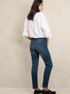 Girlfriend Jean