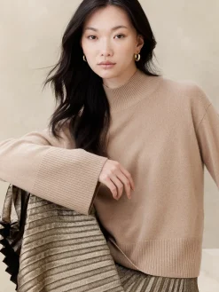 Gold Earrings Set