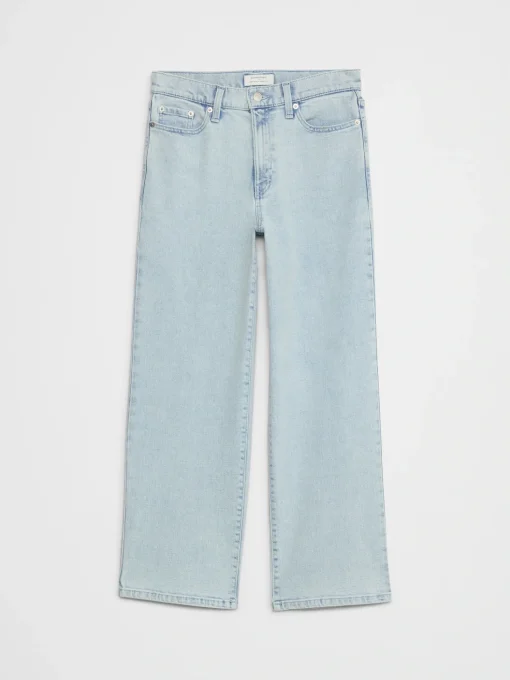 High-Rise Straight Jean