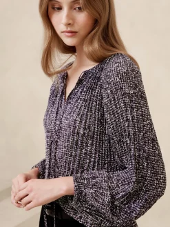 Keyhole Pleated Blouse