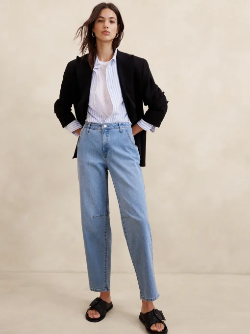 Mid-Rise Barrel Jean