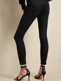 Mid-Rise Skinny Jean