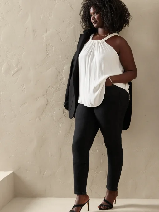 Mid-Rise Skinny Jean