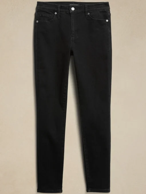 Mid-Rise Skinny Jean