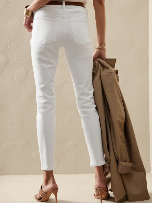 Mid-Rise Skinny Jean