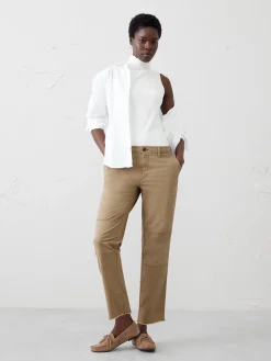 Mid-Rise Slim Chino