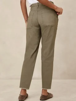 Mid-Rise Slim Chino