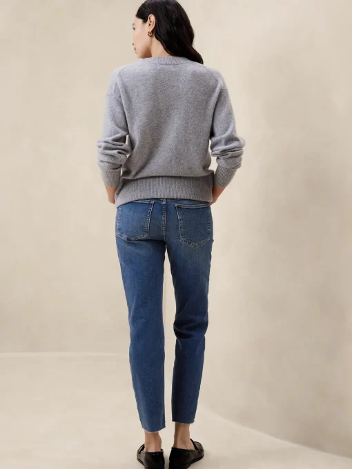 Mid-Rise Slim Jean