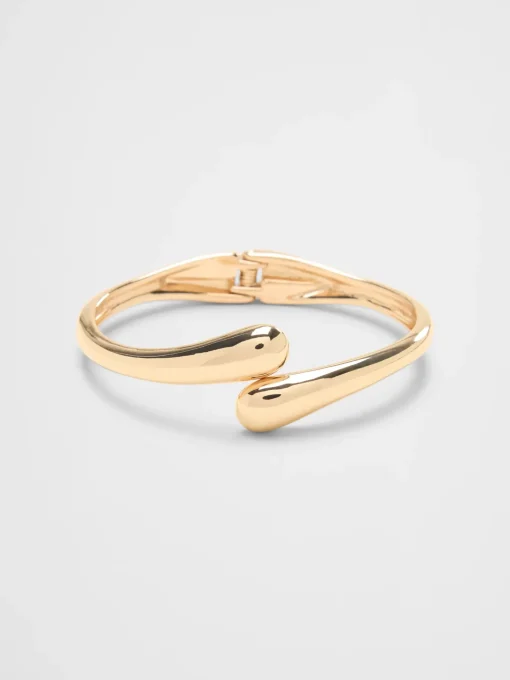 Modern Curved Cuff