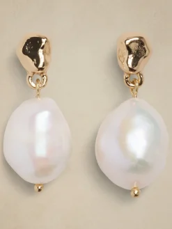 Pearl Drop Earring