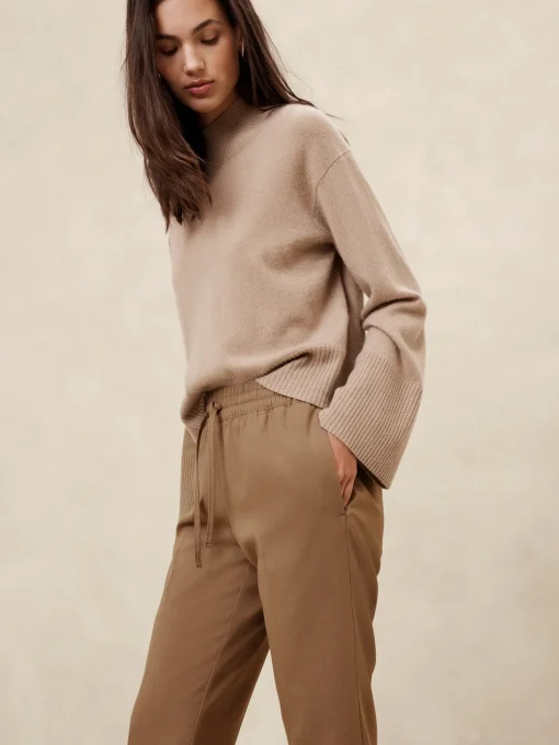 Pull-On Tapered Pant