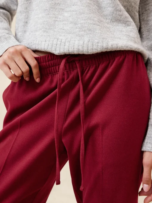 Pull-On Tapered Pant