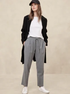 Pull-On Tapered Pant