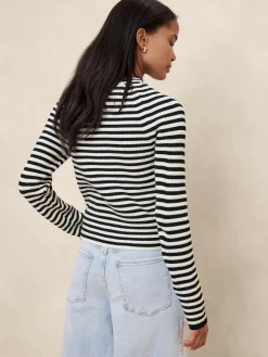 Ribbed Crew-Neck Pullover Sweater