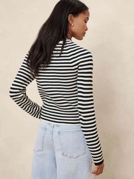 Ribbed Crew-Neck Pullover Sweater