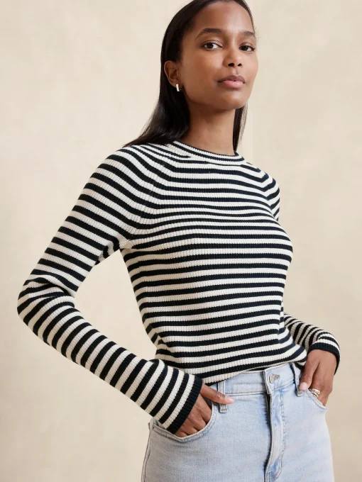 Ribbed Crew-Neck Pullover Sweater