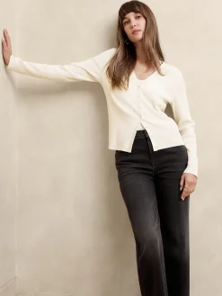 Ribbed V-Neck Cardigan