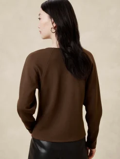 Scuba Raglan-Sleeve Top