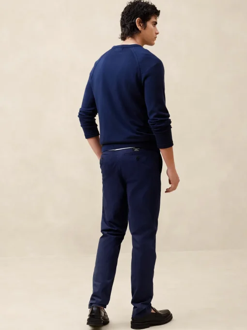 Slim Summerweight Chino