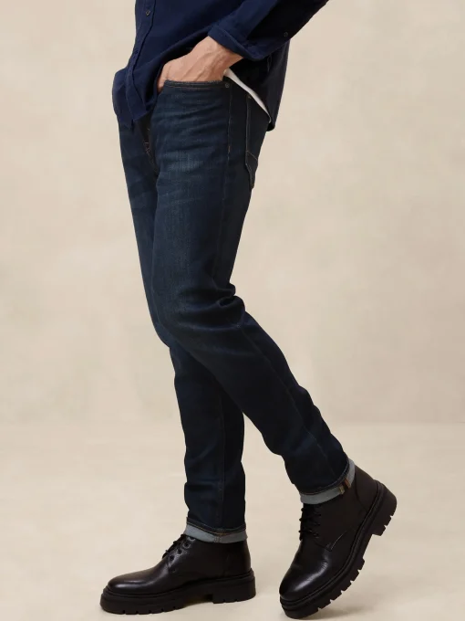 Slim Travel Jean