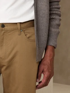 Slim Travel Pant