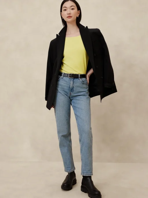 Soft Stretch Elbow-Sleeve Top