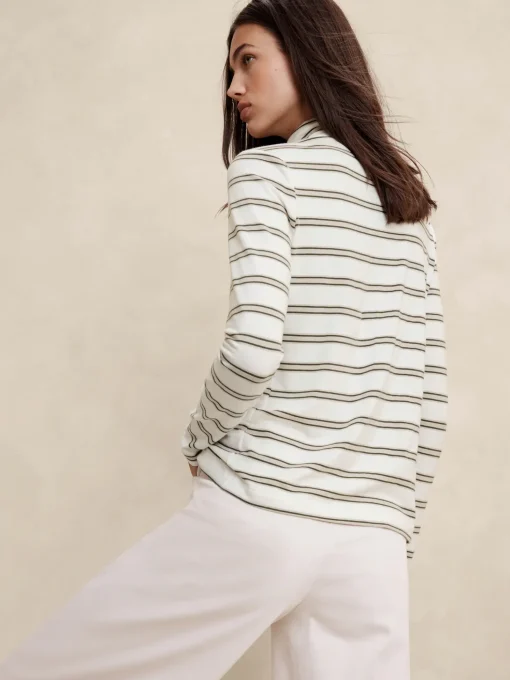 Timeless Turtleneck Top