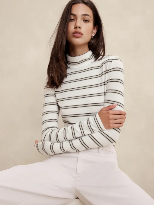 Timeless Turtleneck Top