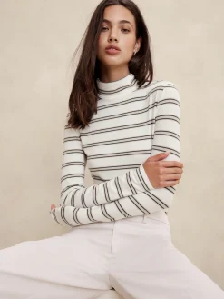 Timeless Turtleneck Top