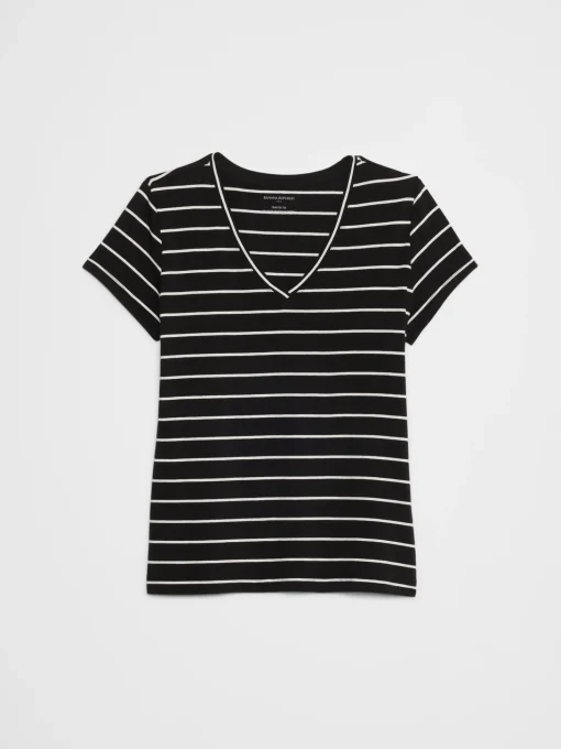 Timeless V-Neck T-Shirt