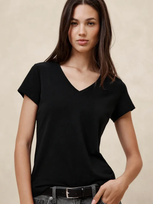 Timeless V-Neck T-Shirt