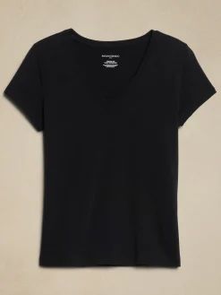 Timeless V-Neck T-Shirt