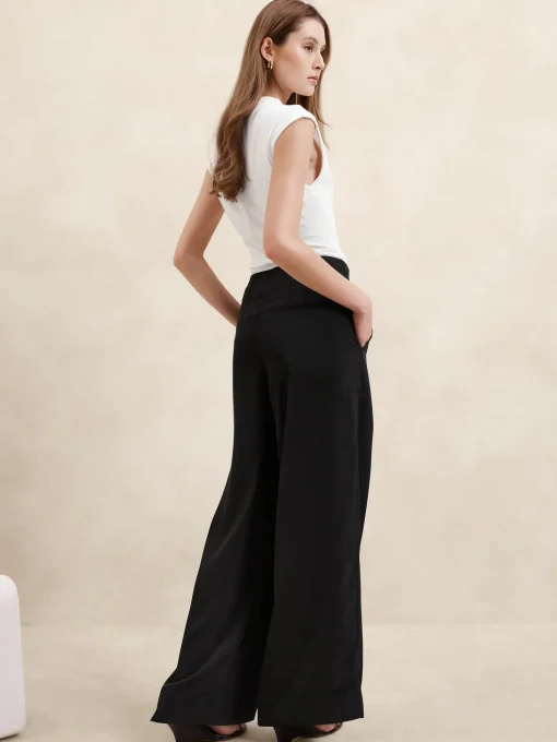 Ultra High-Rise Wide-Leg Pant