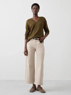 V-Neck Pullover
