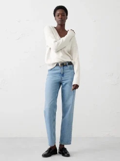 V-Neck Pullover