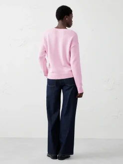 V-Neck Pullover